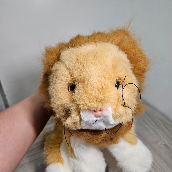 Tyco 1994 Kitty Kitty Jungle Lion Plush Stuffed Animal Purring Rattle Sound - Picture 2 of 9